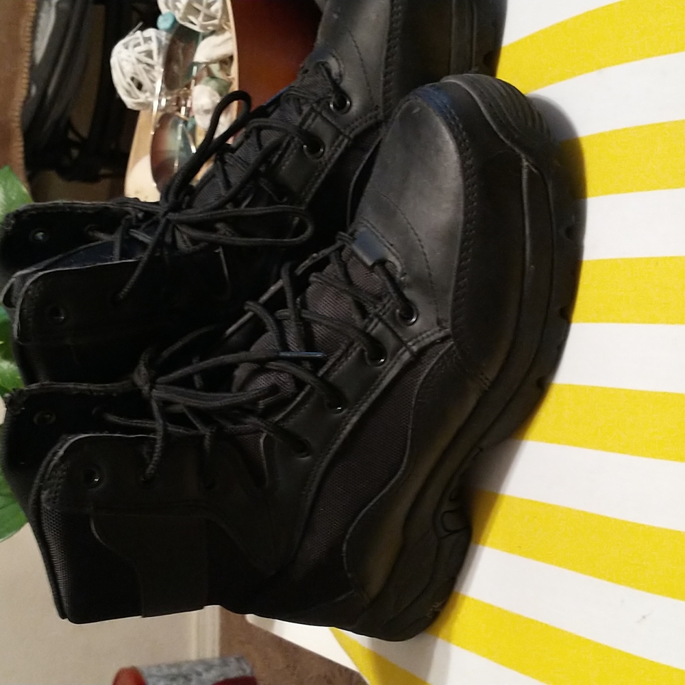 Tactical boots
